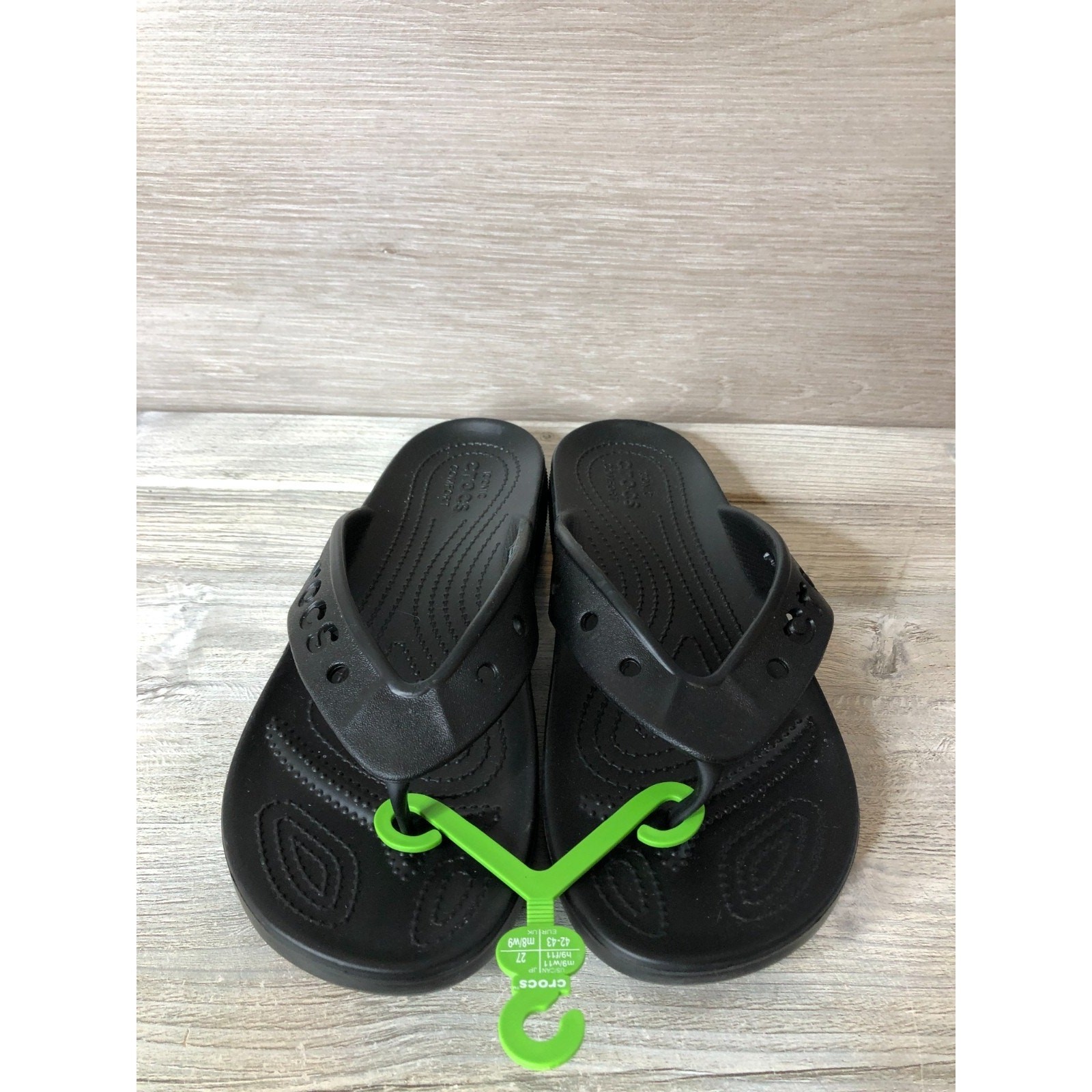 Crocs Women’s Baya Black Flip Flop w 11 m 9 Sandals