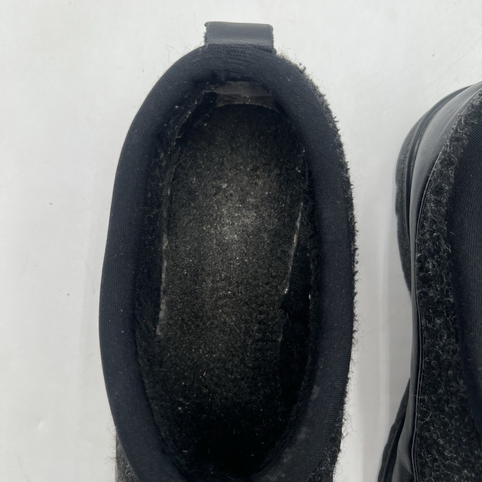 Wanderlust Shoes Women’s 9M Black Wool Felt Slip On Clogs Waterproof Black