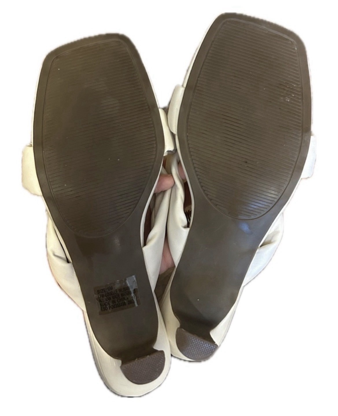 London Fog Mule Sandals. Cream. Women’s Size 9.