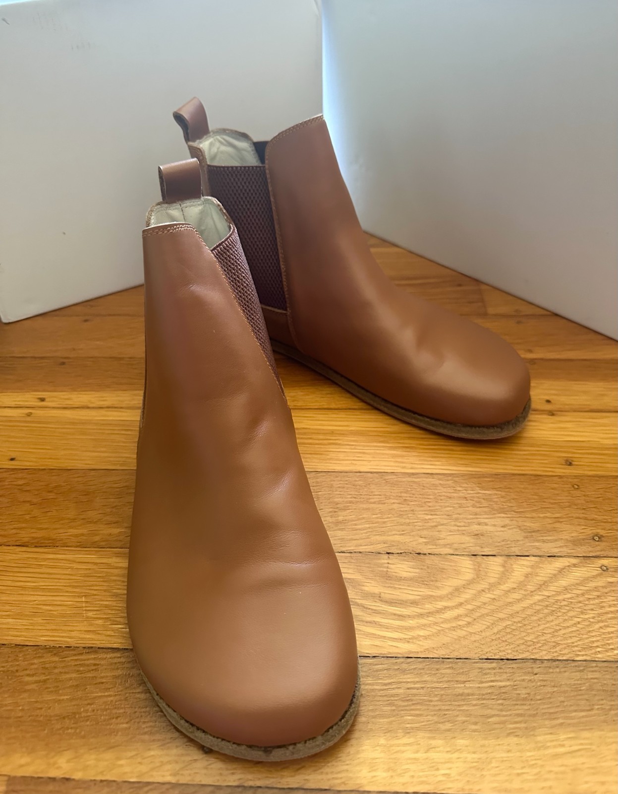 BRAND NEW in BOX! PELANIR Barefoot Chelsea Boots «CARIA» SIZE 36 USA 6/6.5
