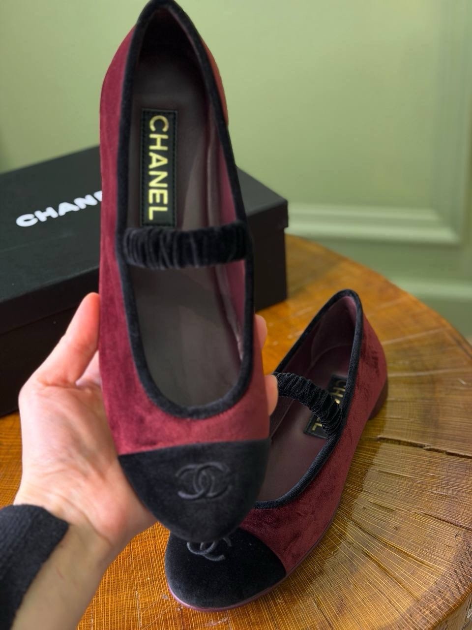 CHANEL Women’s Burgundy/Black Leather Slip-On Flats Cap Toe Logo Size 6