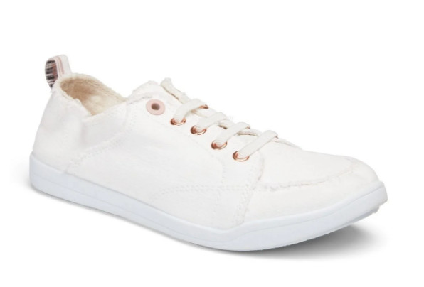 NEW x Vionic Women’s Beach Pismo Casual Sneaker: Canvas, Cream