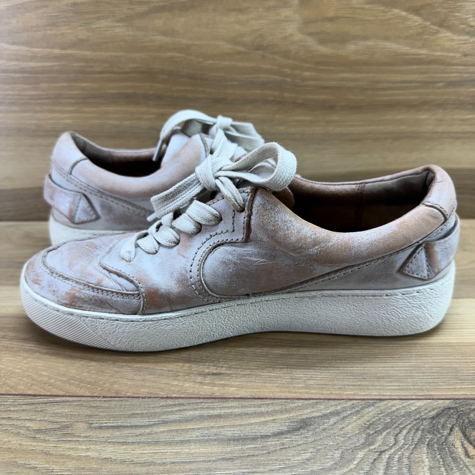 FRYE Distressed Sneakers Womens 6 M White Over Beige Leather Casual Travel Boho