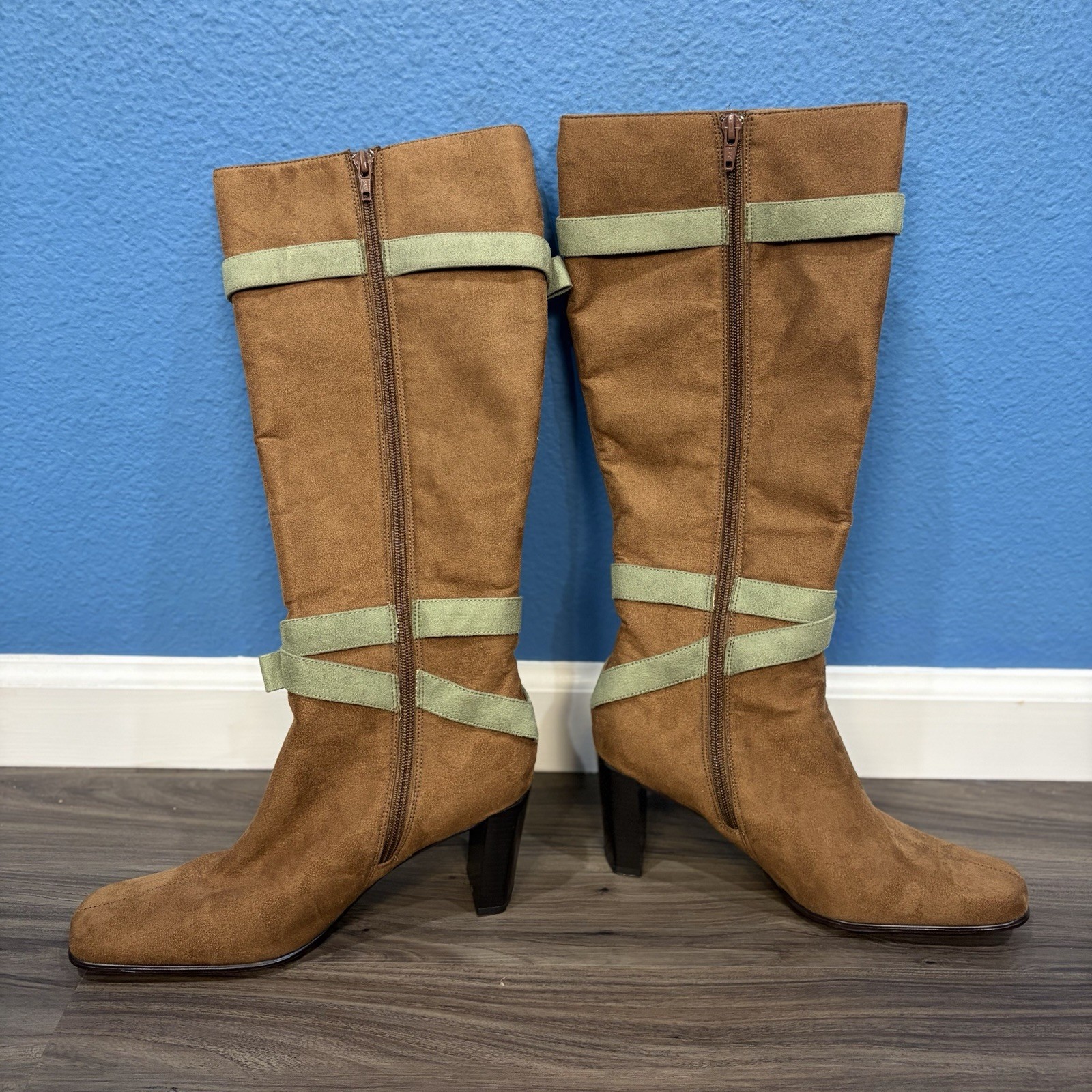 Vintage Suzanne Somers Brown Faux Suede Boots Green Bows Square Heel Women 9M
