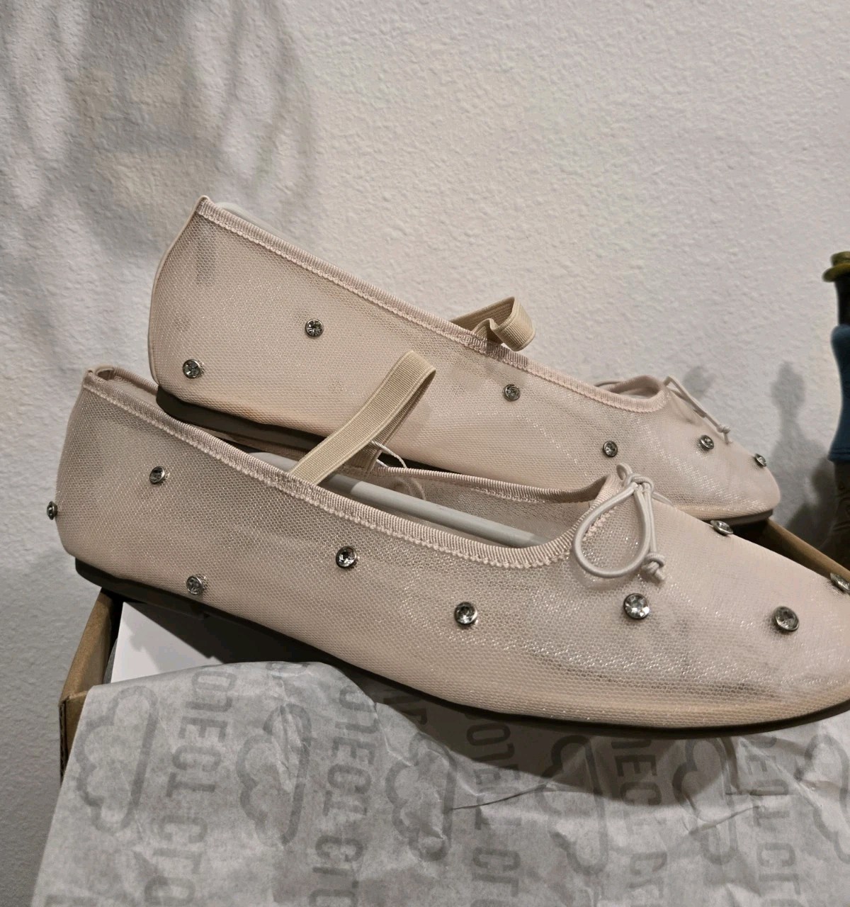 Project Cloud: Memory Foam Comfort Ivory Rhinestone Mesh Women’s Mary Jane Sz 11
