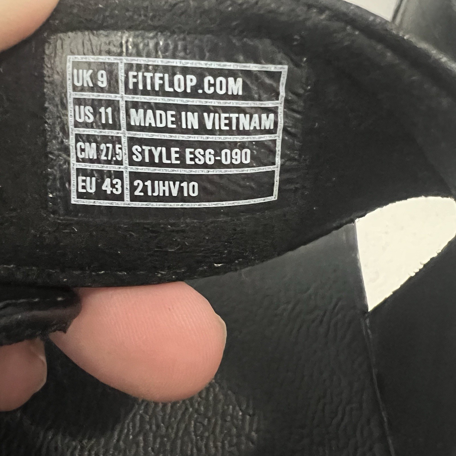 Fit Flop P24us women’s sandal ES6-090 Lulu Adjustable Black Leather Back-Strap