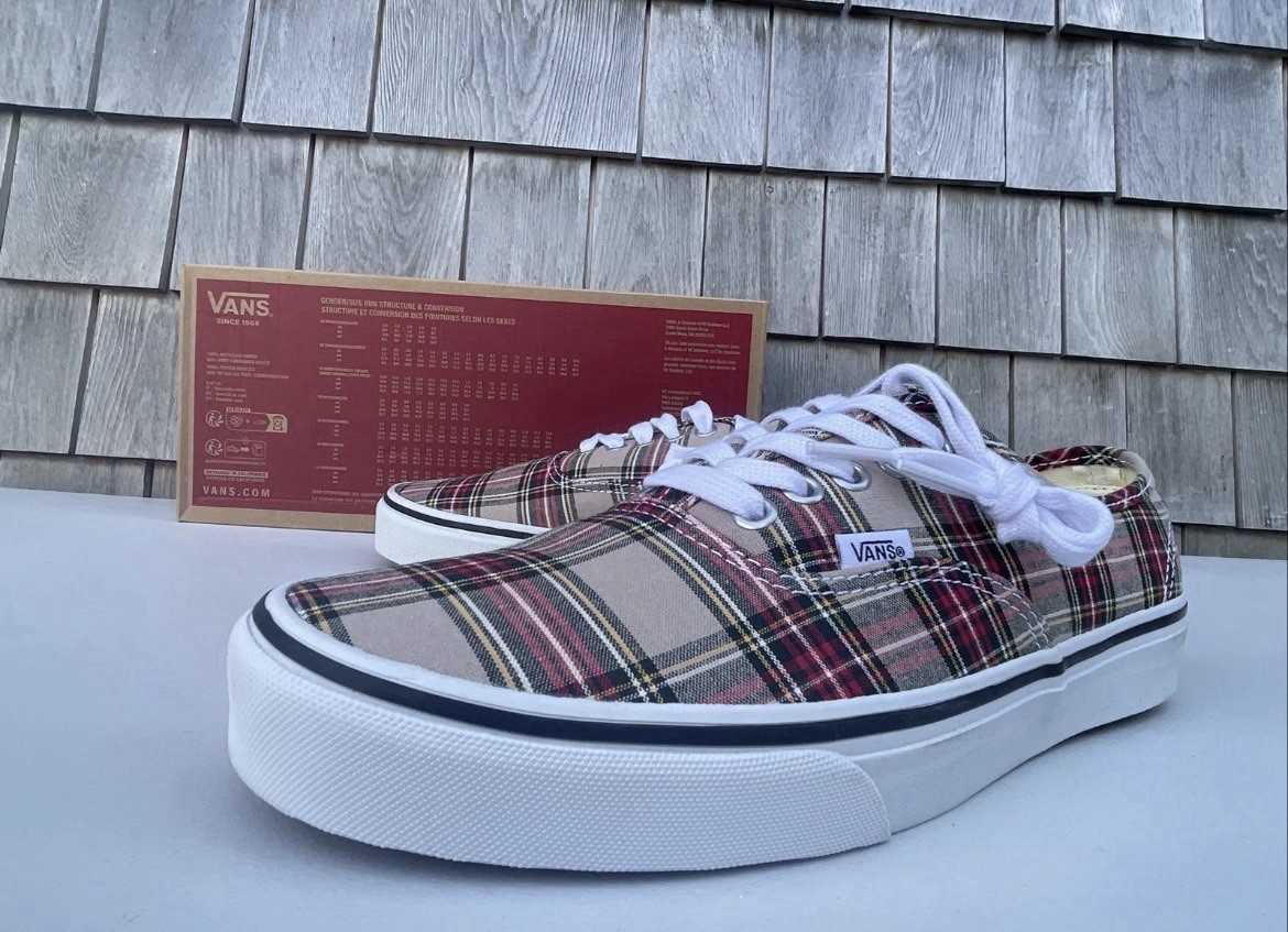 Vans Authentic Shoes Plaid Red White Low Top Skate Sneaker Women’s Size 7.5 NEW