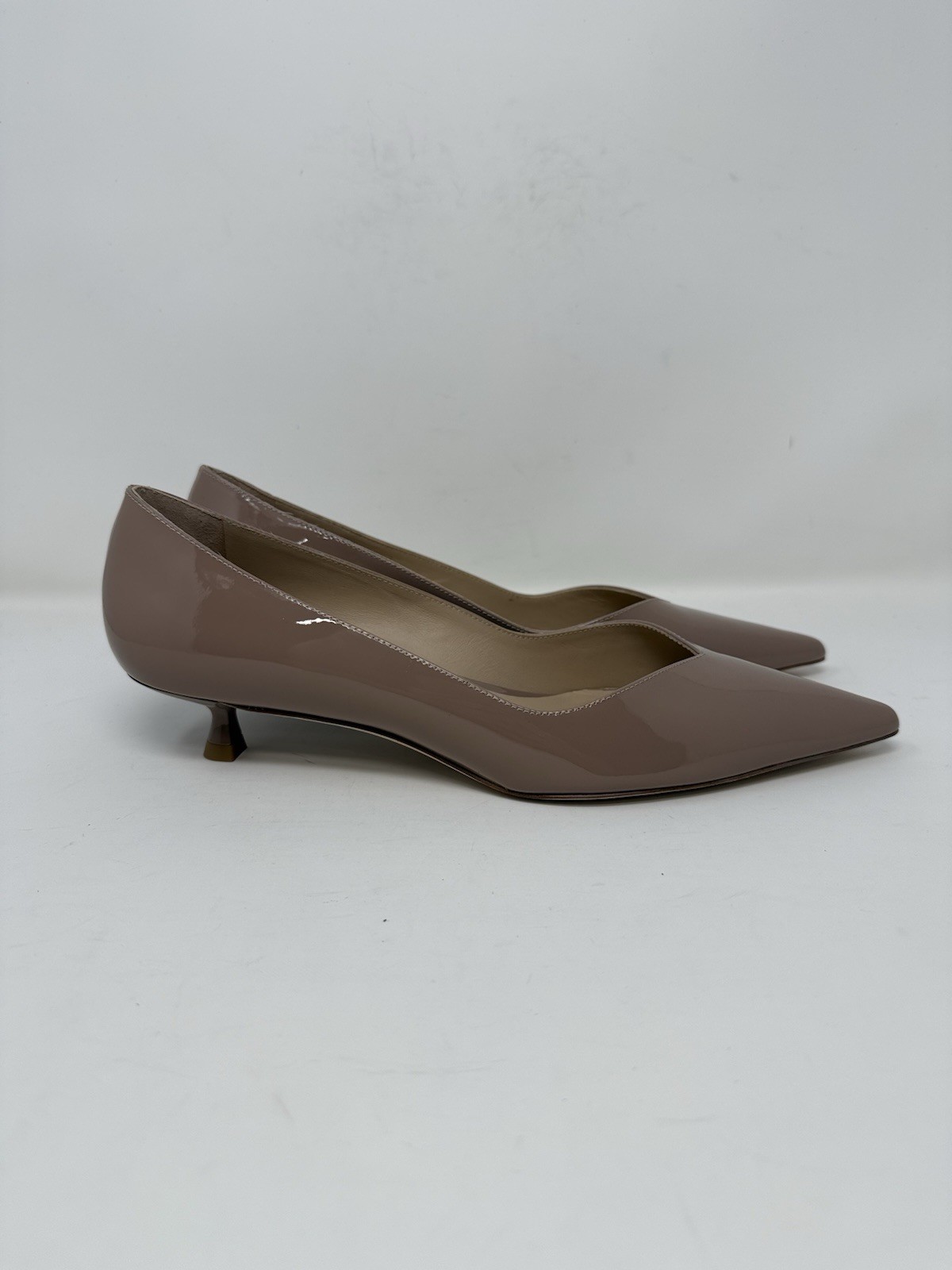 New Stuart Weitzman Eva Kitten Heel Pointed Toe Pump Fawn Sz 8