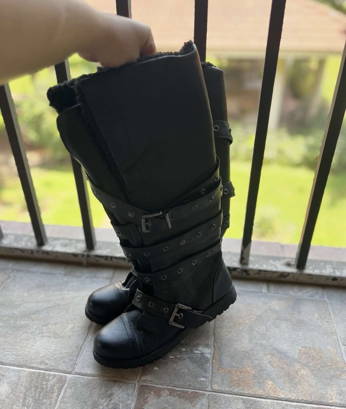 Hot Topic Women’s Black Fleece Lines Knee High Combat Boots Size 10