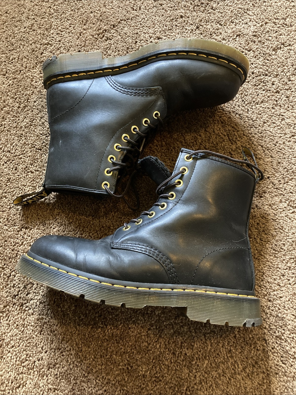 Dr. Martens 1460 Women’s Original Smooth Leather Lace Up Boots-Black W9 M8 EU41
