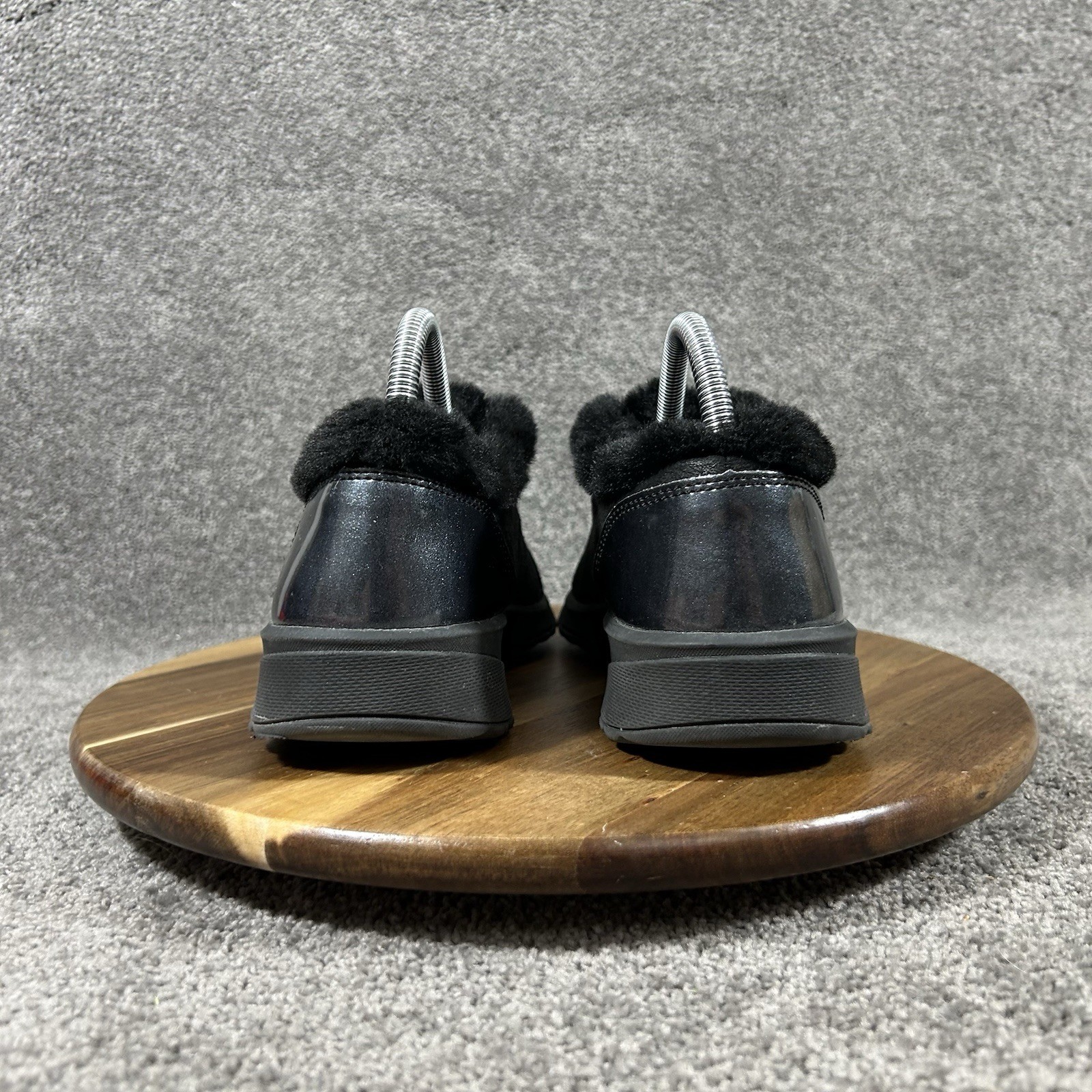 Bzees Golden Women’s Size 7.5 Black Faux Fur Trim Slip On Comfort Shoes Used