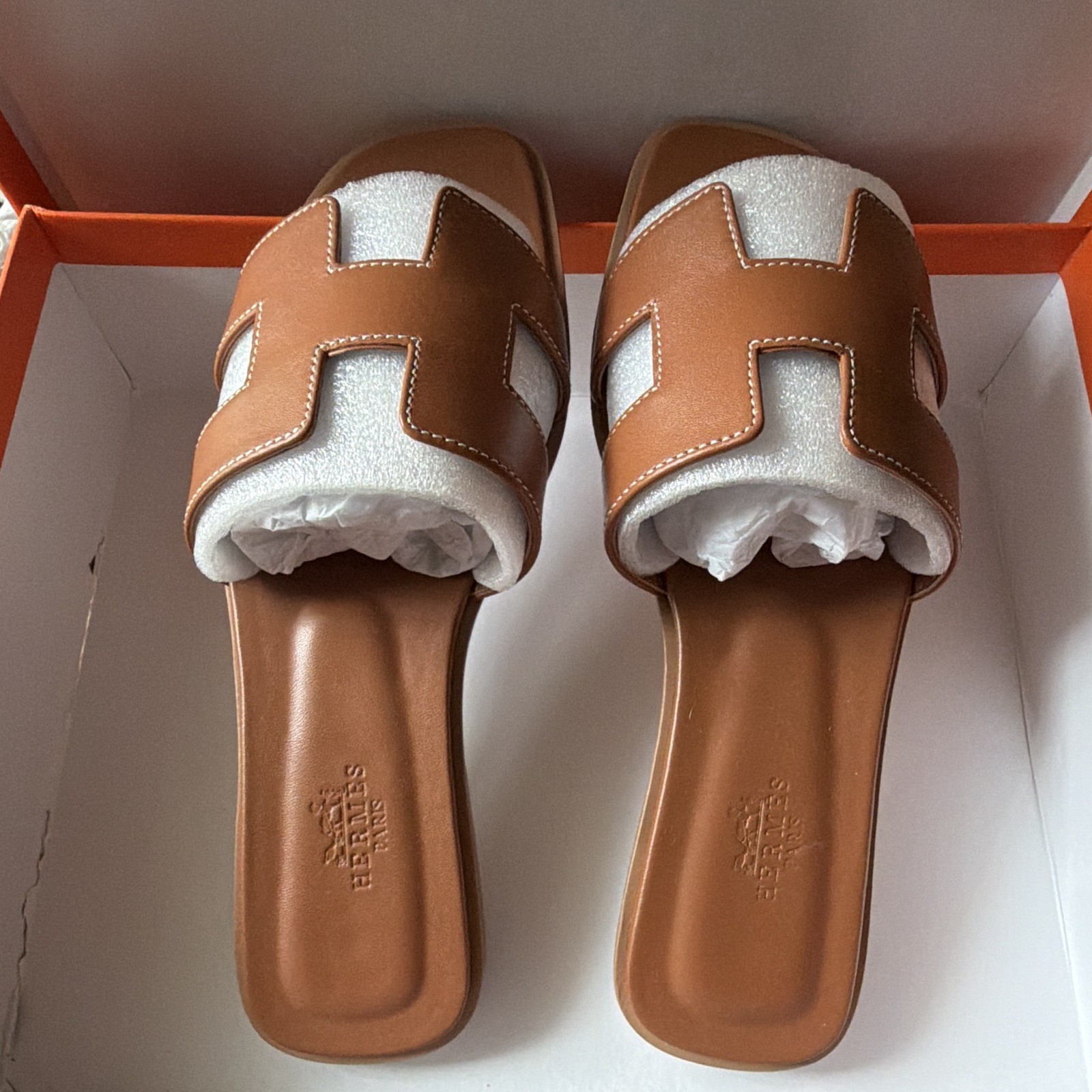 Hermès Women’s Leather Logo Slide Sandals Brown/White EU 36 US 5.5