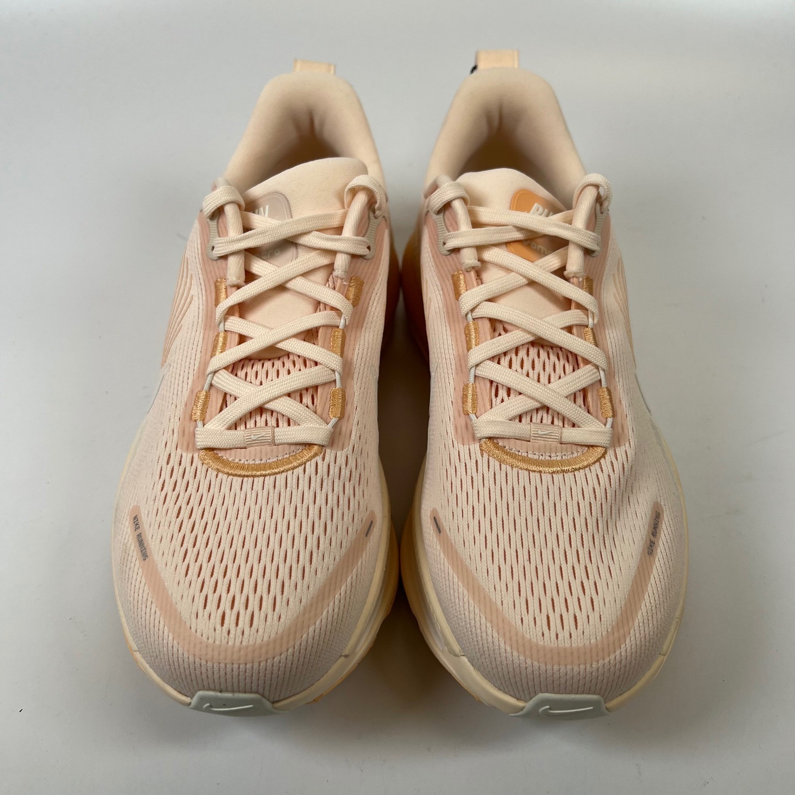 Nike Vomero 18 Guava Ice Orange Chalk HM6804-800 Womens 10 Running Shoes