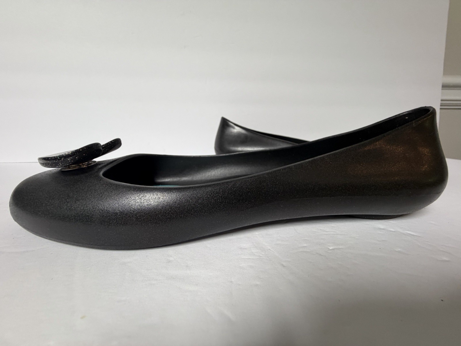 Oka-B Women’s Black Rubber Slip-On Flats Glitter Accent Round Toe US 10/40