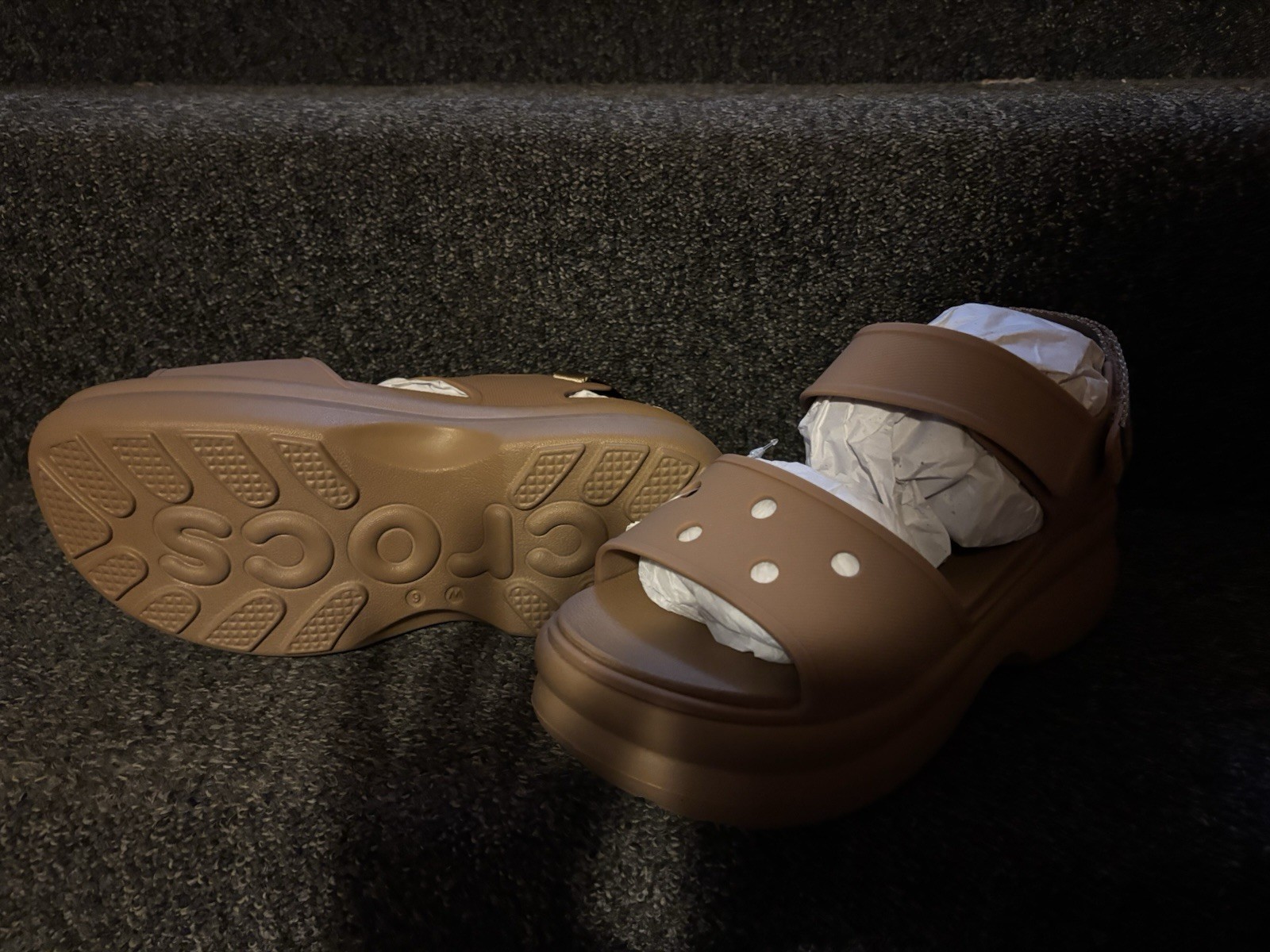 Crocs Soho Y-Strap Sandal Women’s Size 7 Color Sepia Brown