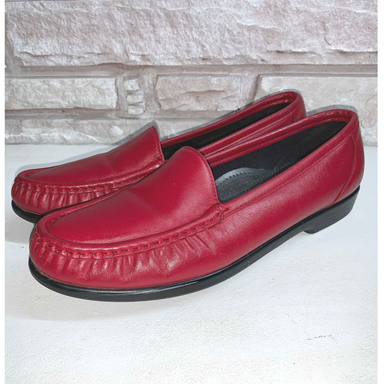 SAS Tripad Comfort Red Leather Loafers Womens 10 N Narrow Made in USA Slip On
