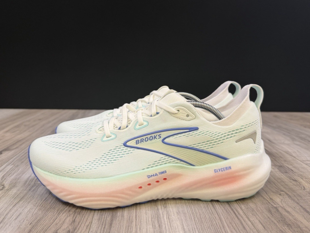 Brooks Glycerin 22 White Limpet Shell Women Running Size 10 1204341B110 NEW