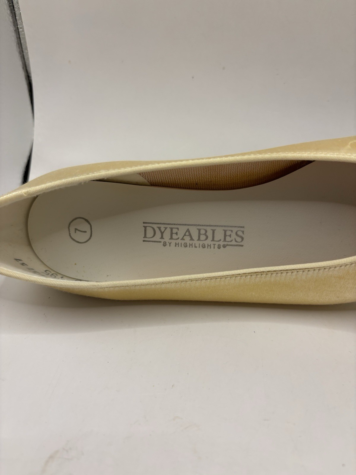 Ivory Satin Fancy Wedding Dyeables Size 7 Low 1.25″ Heels Worn Once