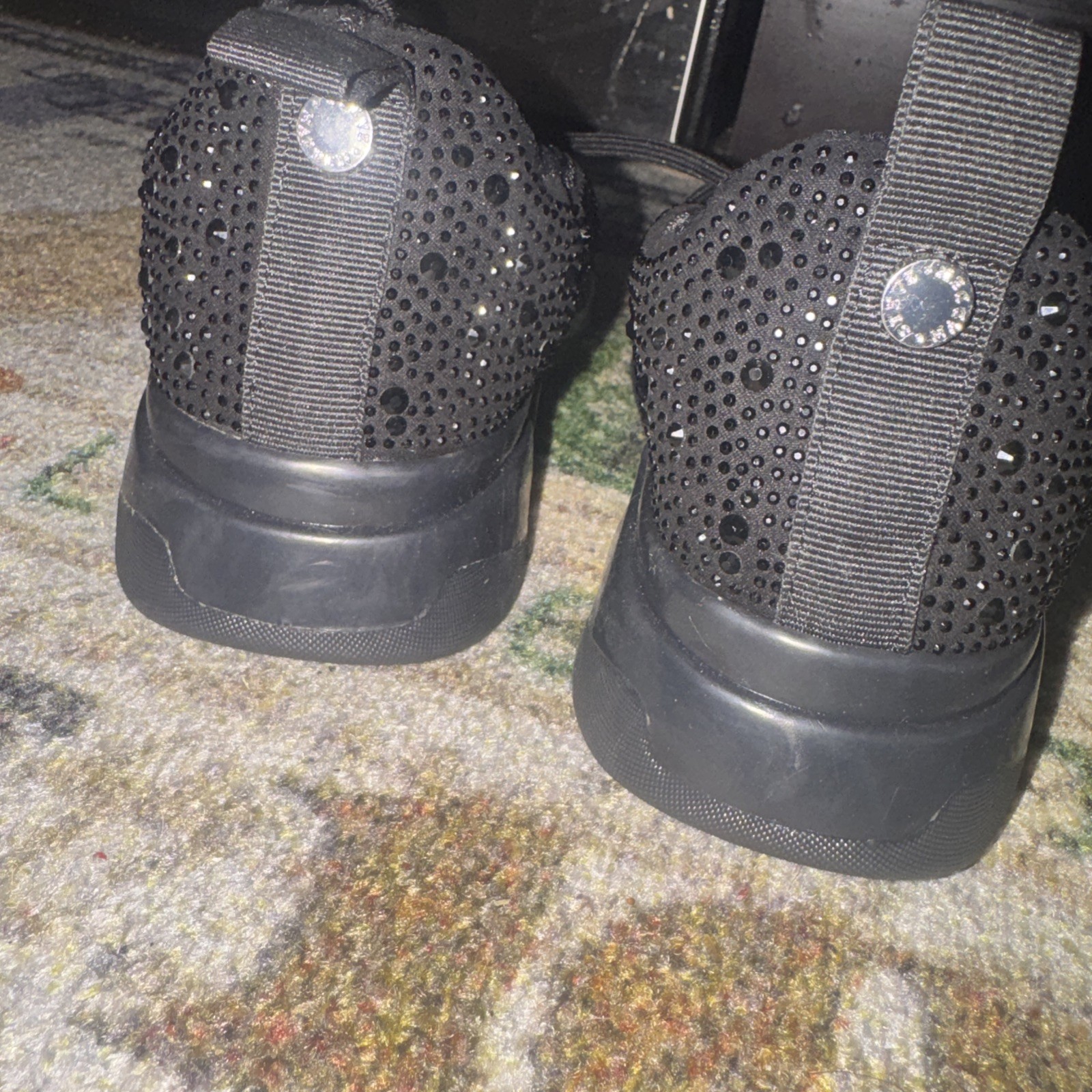 Steve Madden SM NY90 Women’s Sneakers Black Embellishment Slip On Size 7