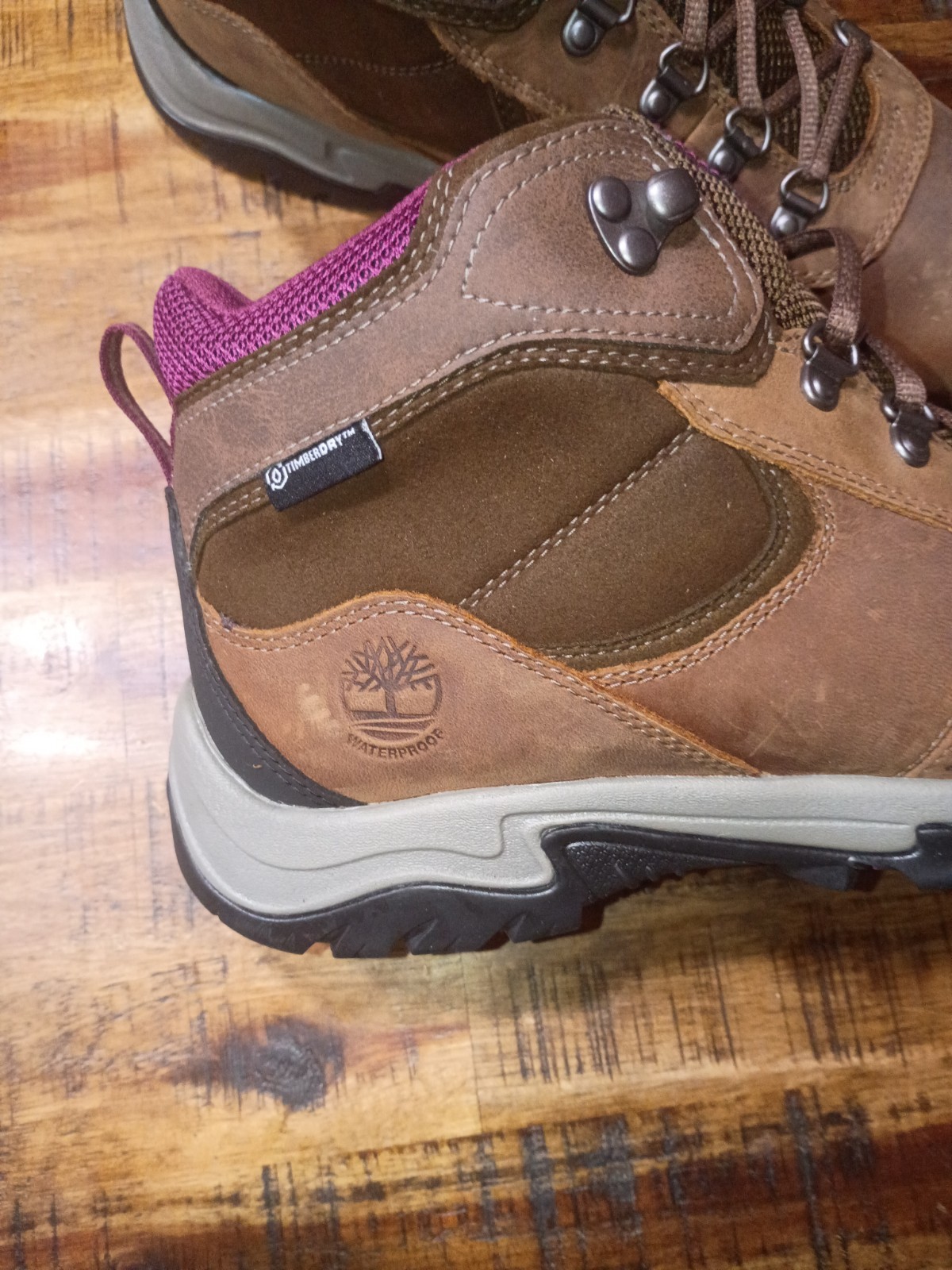 Womens Timberland Mt Maddsen Waterproof Mid Hiker Full Grain Leather Sz 9.5
