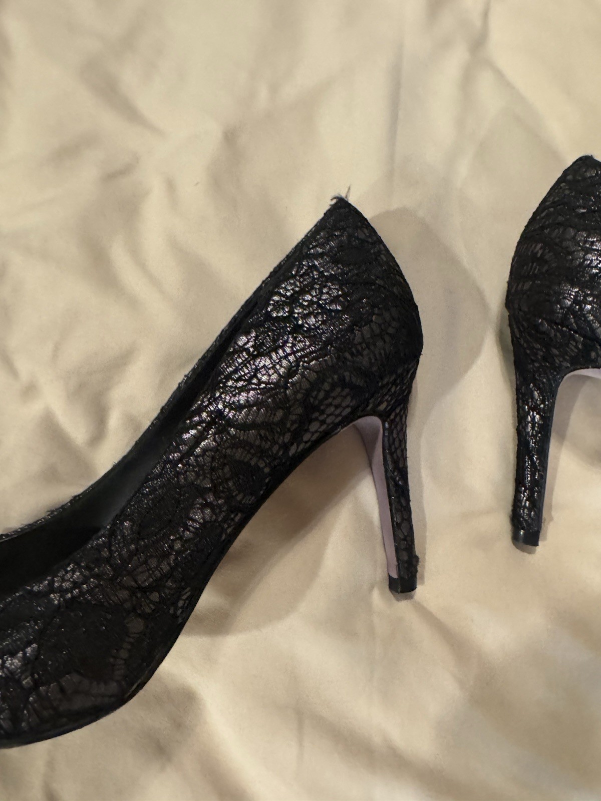 Jessica Simpson Women’s Black Lace Floral Pointed Toe Stiletto Pumps US 8.5