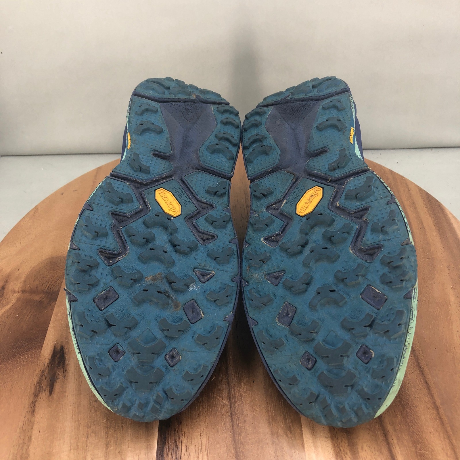 Hoka One One Speedgoat 3 Womens Trail Running Shoes Blue Yellow Size 11