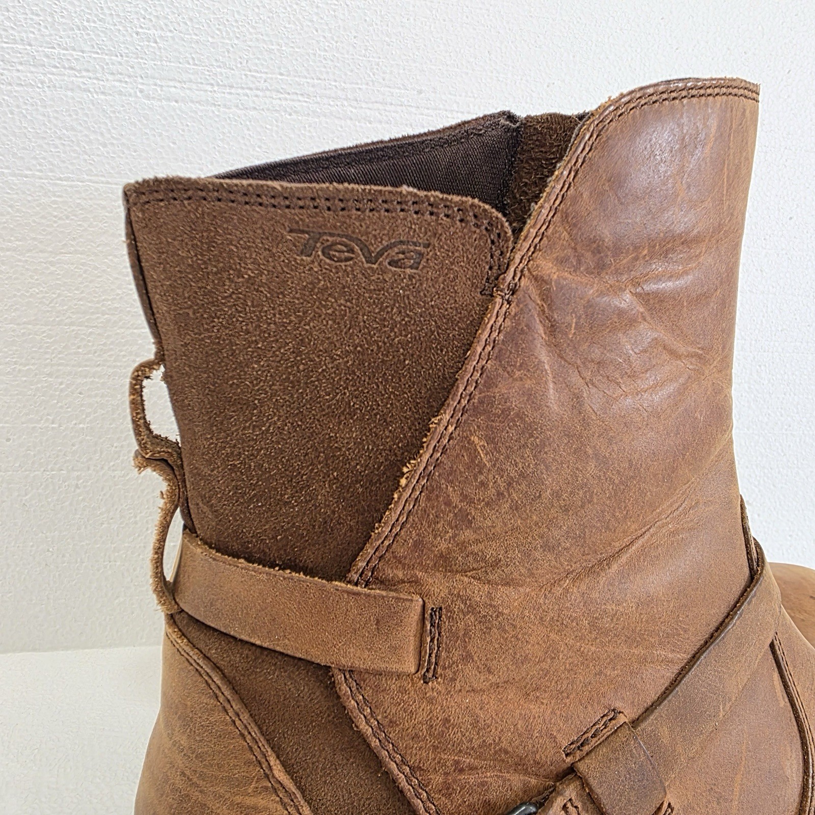 Teva Waterproof Leather Boots Brown Women’s 11 Side Zip Strap Ankle