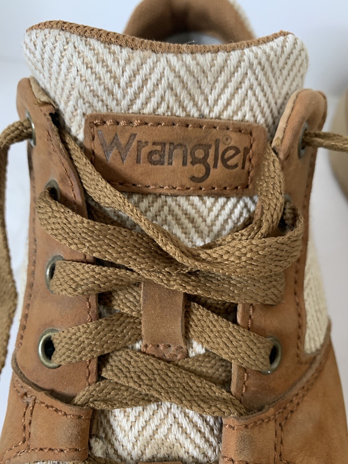 WRANGLER Women’s Size 9M Leather/Fabric Athleisure Low-Top Shoes, Brown/Cream