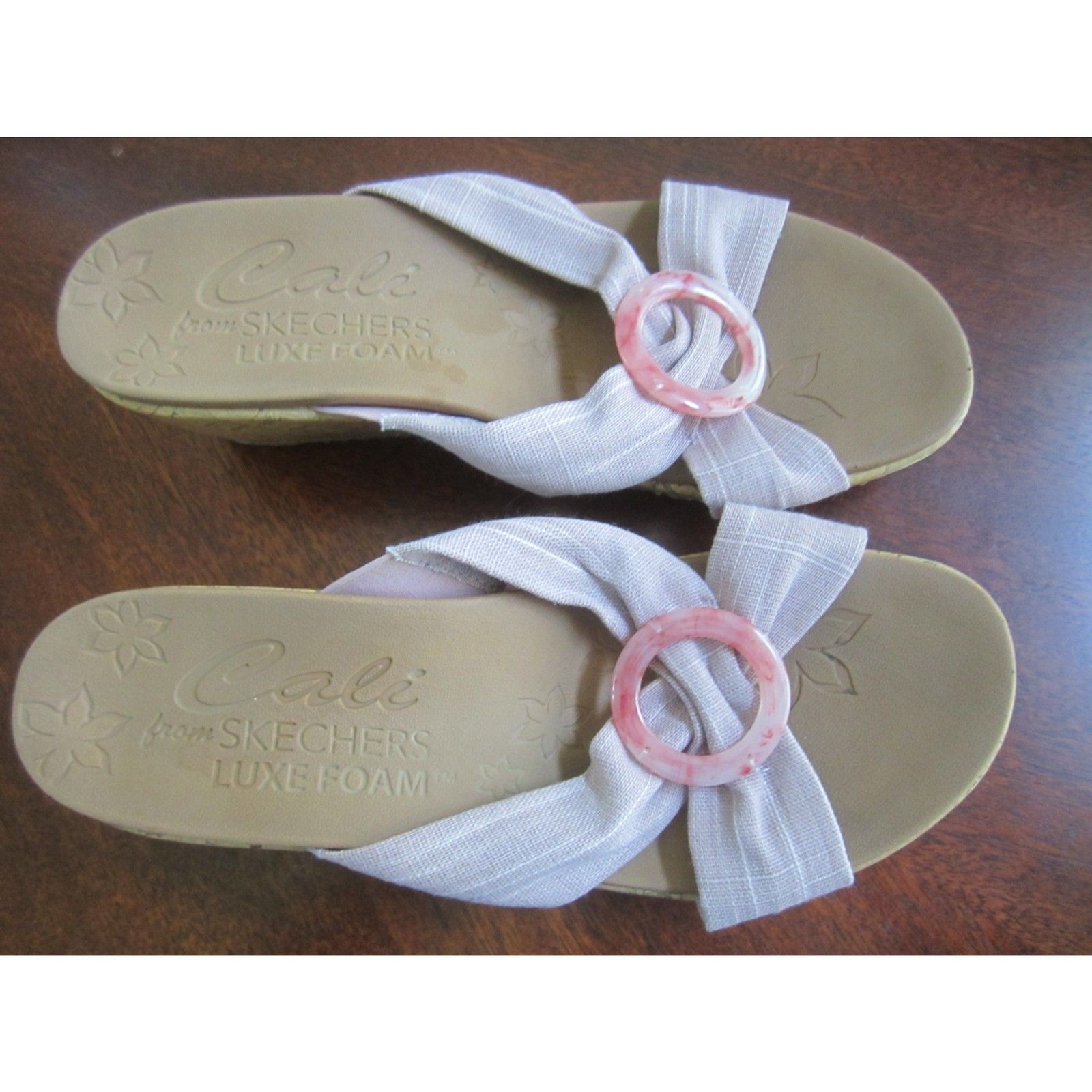 Cali from Skechers Luxe Foam Cork Wedge Sandals with Rose Fabric Size10
