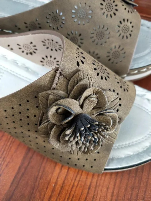 Summer Women Slippers Platform Female Sandals Fashion Flower Hollow Wedge Beach