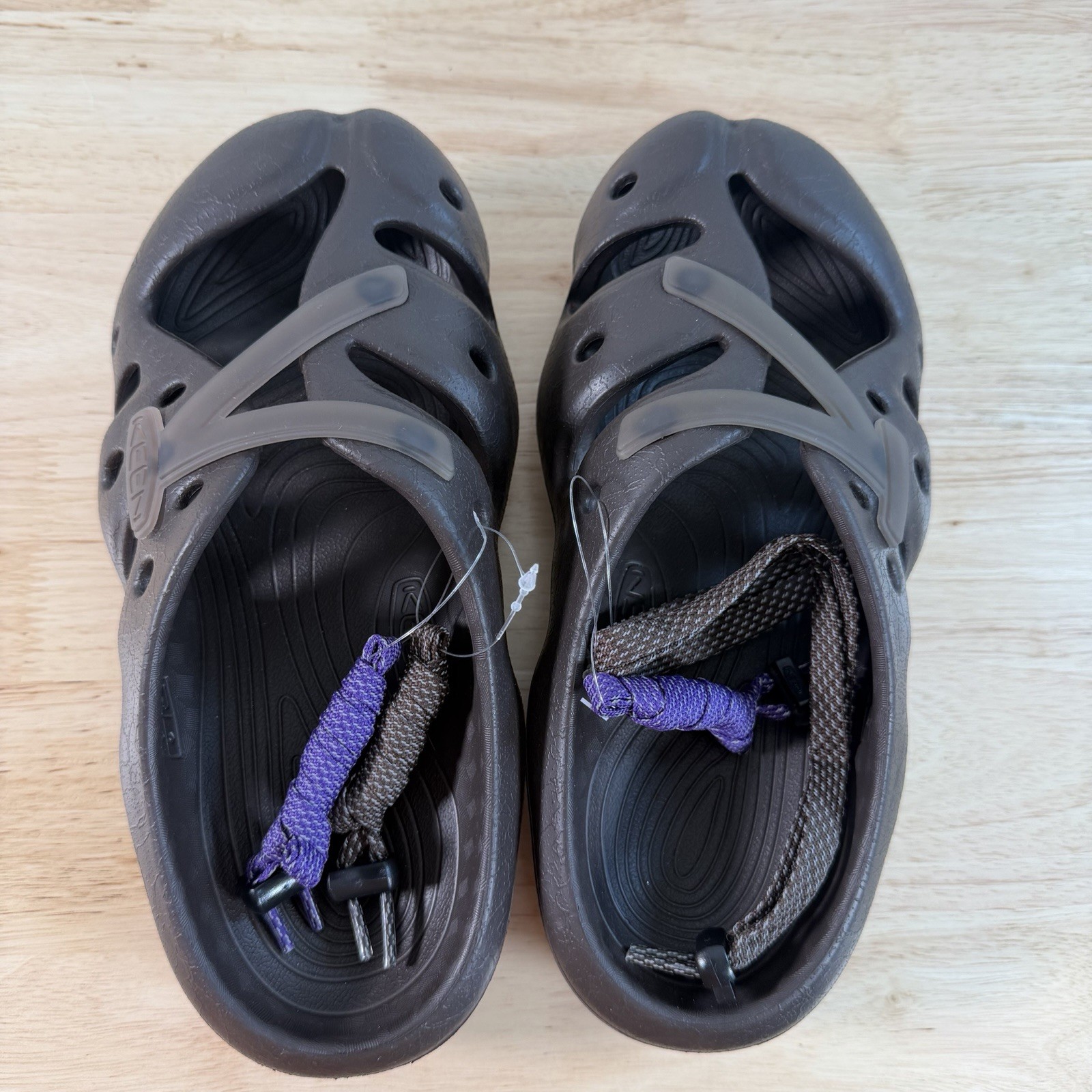 KEEN Yogeez Womens Black Adjustable Clogs With Laces Size 7 New Comfort