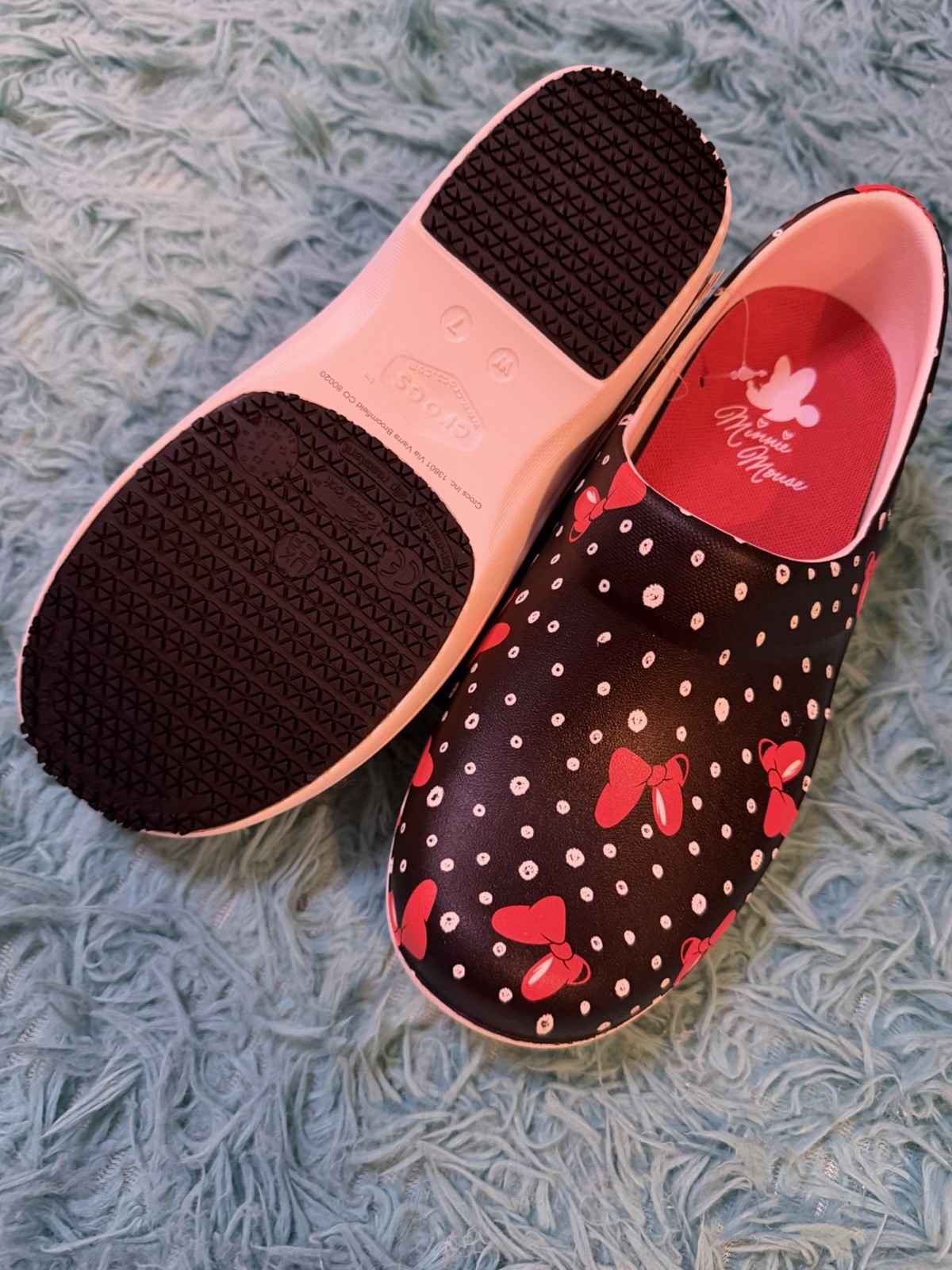 Crocs At Work Minnie Mouse Neria Clog Slip Resistant Black/Red Polka W7