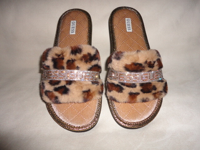 GUESS WOMENS USA 9 10 11 FAUX FUR LEOPARD RHINESTONE LOGO SLIPPER SANDALS NIB