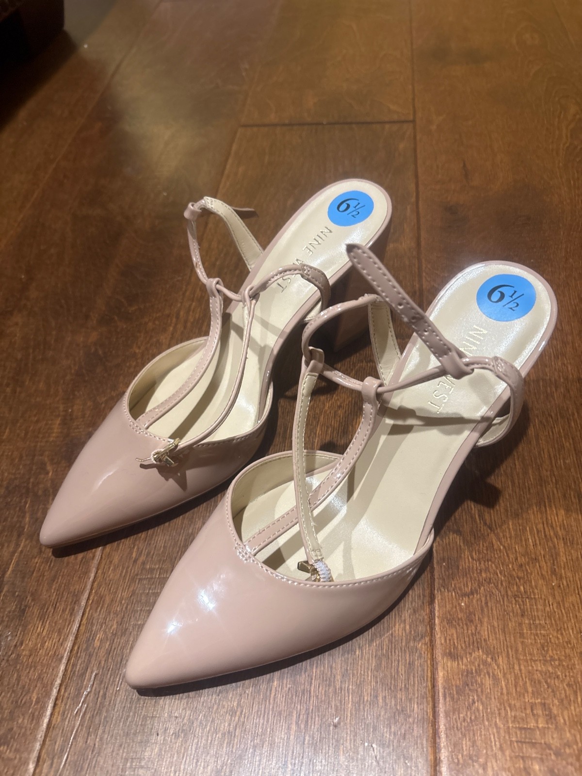 New without box, good condition, Nine West T-strap blush ladies shoes size 6 1/2