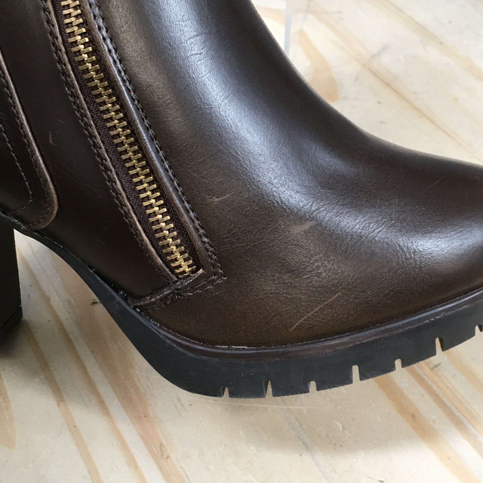 Dorothy Gaynor Boots Womens 23.5 US 6 Ankle Bootie Brown Side Zip Comfort Block