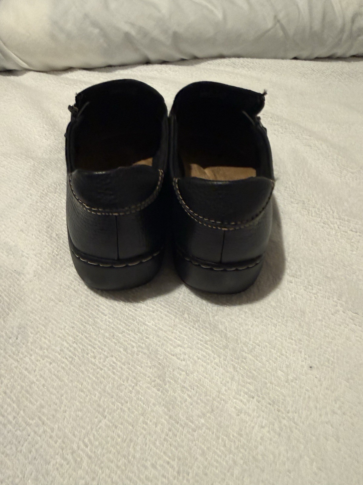 Clarks Carleigh Ray Leather Slip on Comfort Shoes Black for women S 7.5 Medium