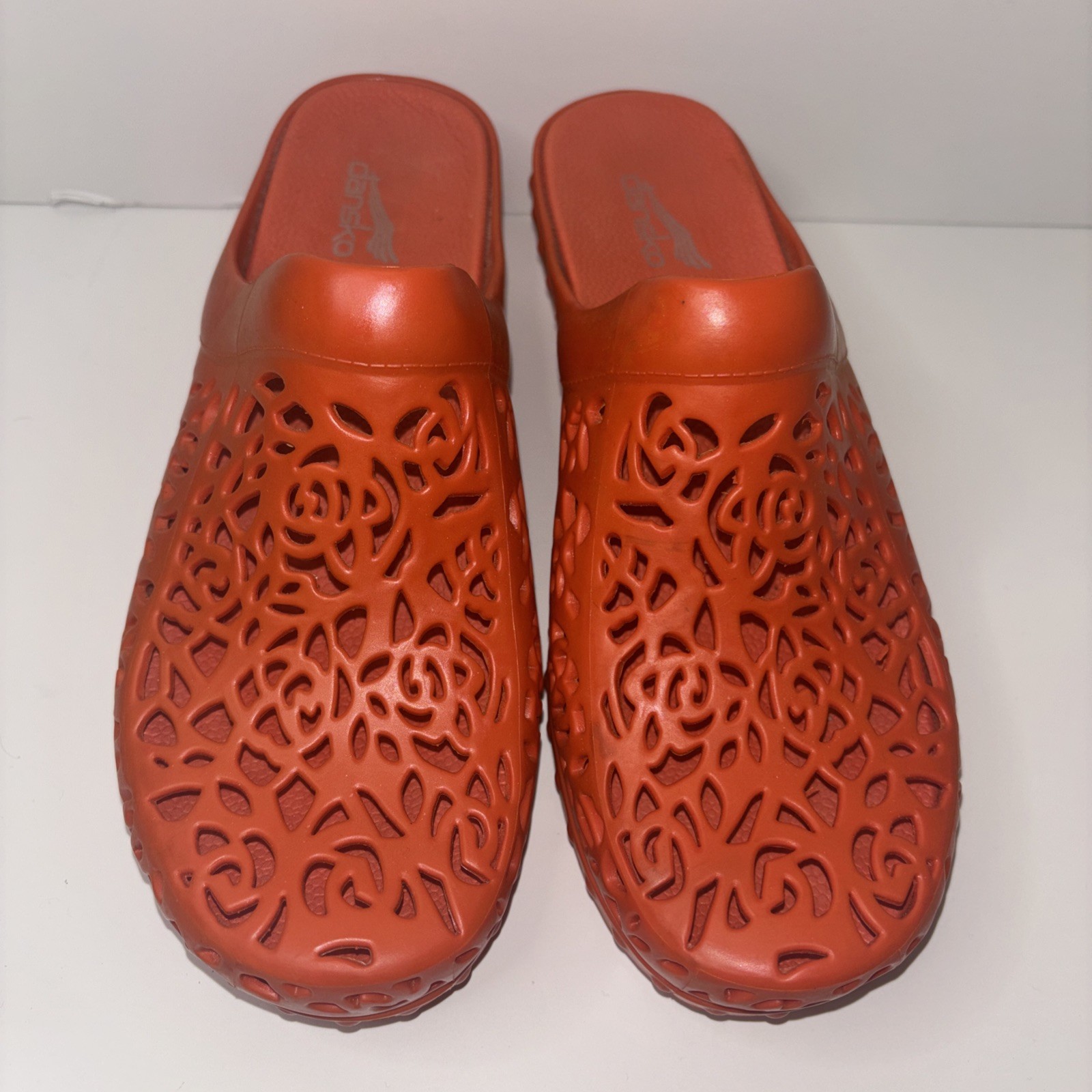 Dansko Pippa Orange Thermoplastic Cutout Clogs Womens 39 / 8 Molded