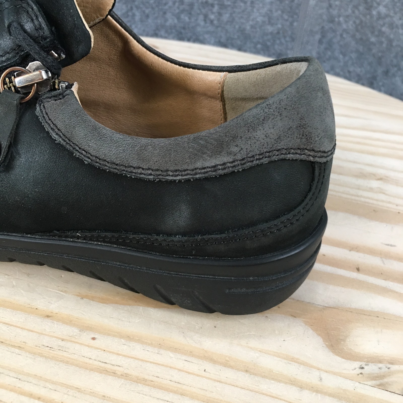 Hartjes XS Shoes Womens 8 Casual Side Zip Lace Up Sneakers Black Gray Leather