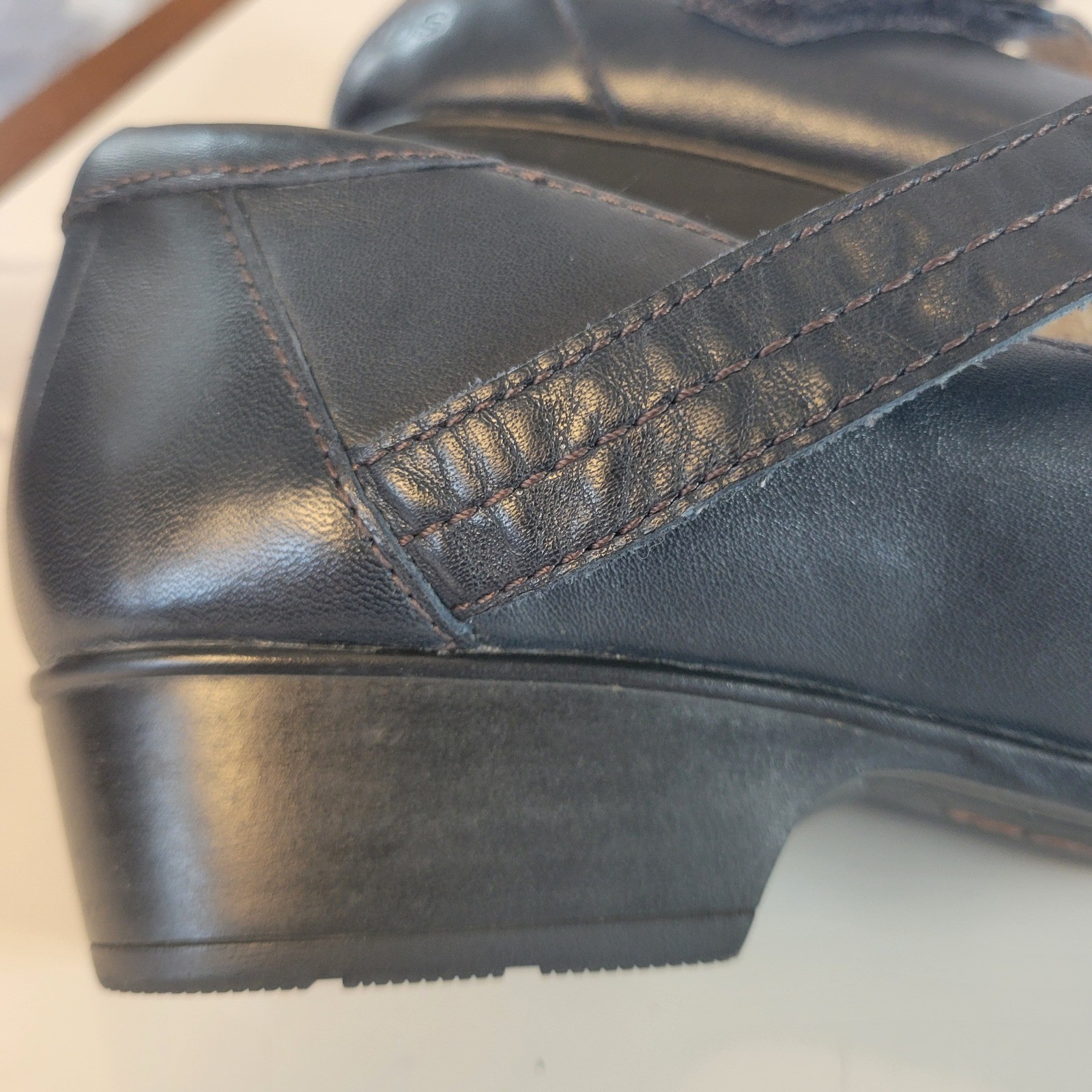 Taos Routine Navy Blue Leather Mary Jane Shoes US 9 Comfort Hook & Eye