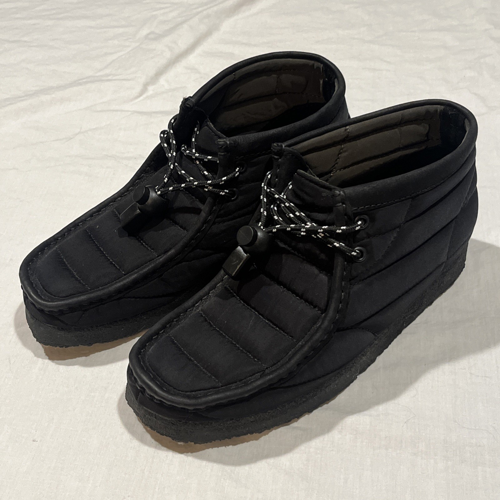 Clarks Originals Wallabee Quilted Nylon Ankle Boots Women’s 8 Black Toggle Crepe
