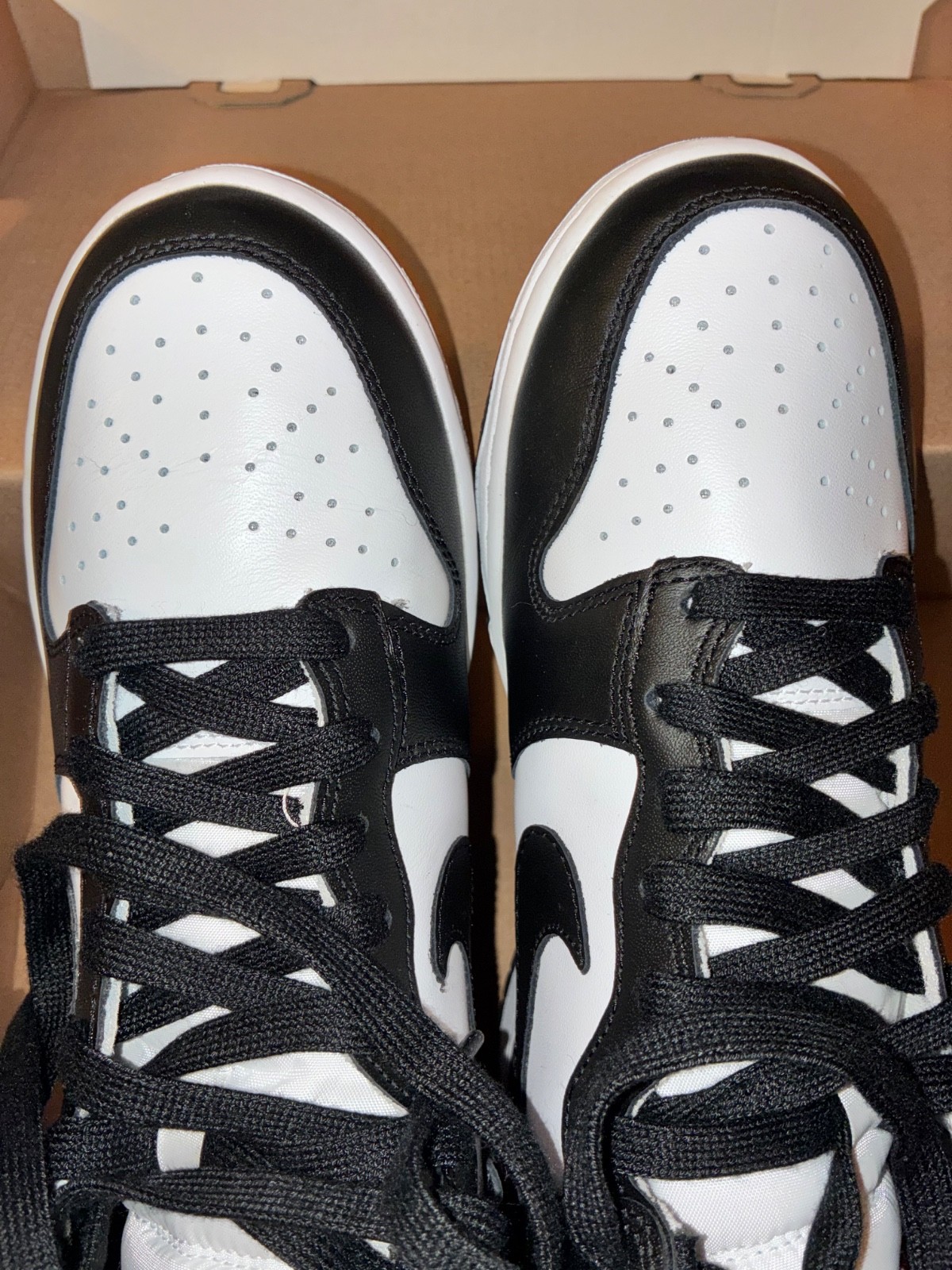 Excellent Condition Size 7.5 Women’s – Nike Dunk High Black White W Box Included