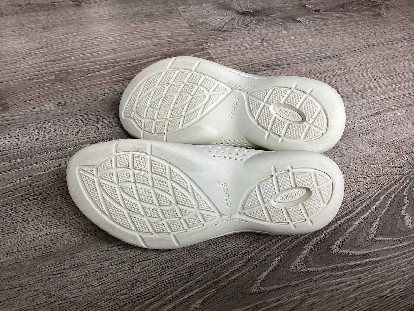 Crocs LiteRide 360 Pacer Women’s Shoes Size 8 Shoes Sneakers 206705 Off white