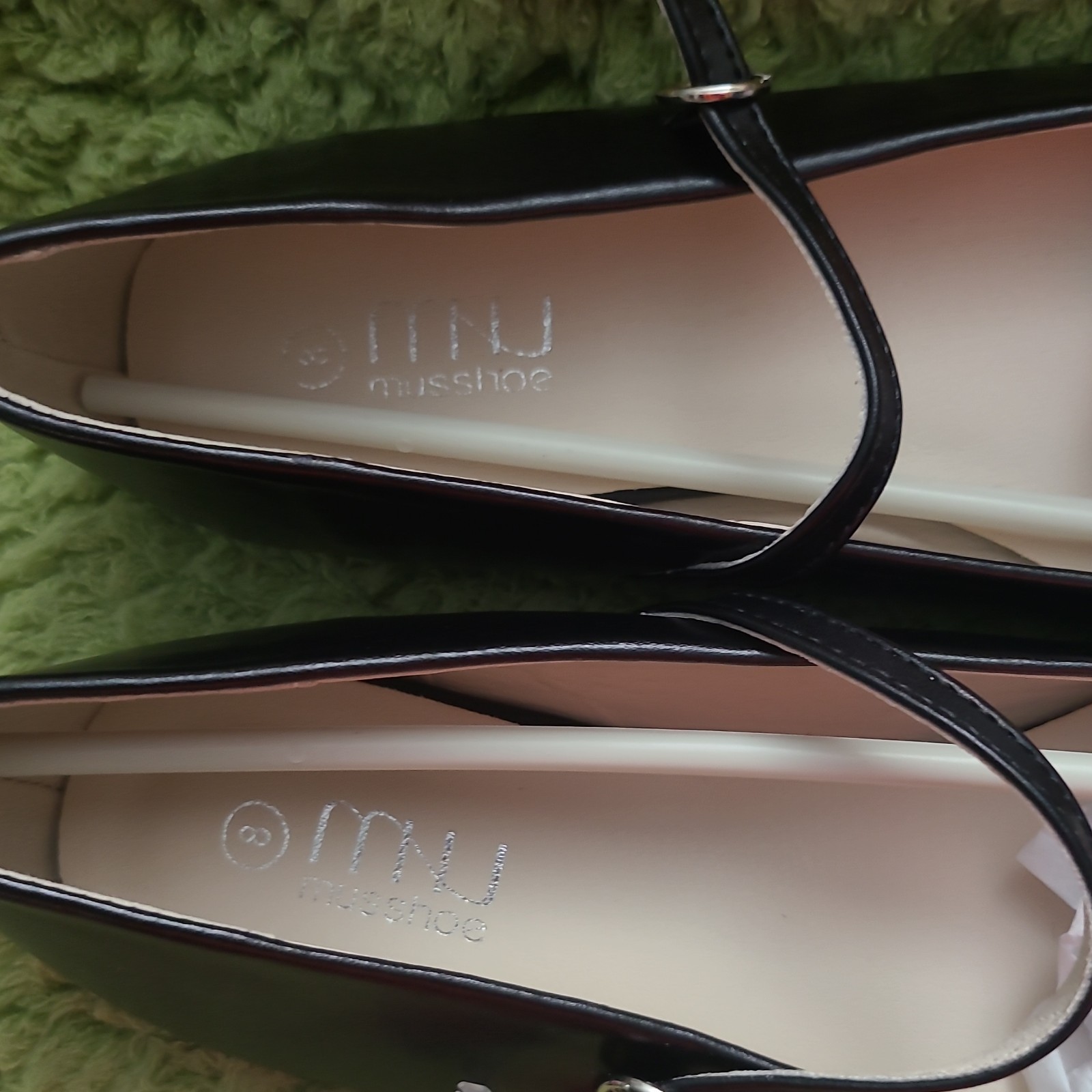 Musshoe Black Faux Leather Round Toe Mary Jane Flats Women’s Size 8 Buckle NIB