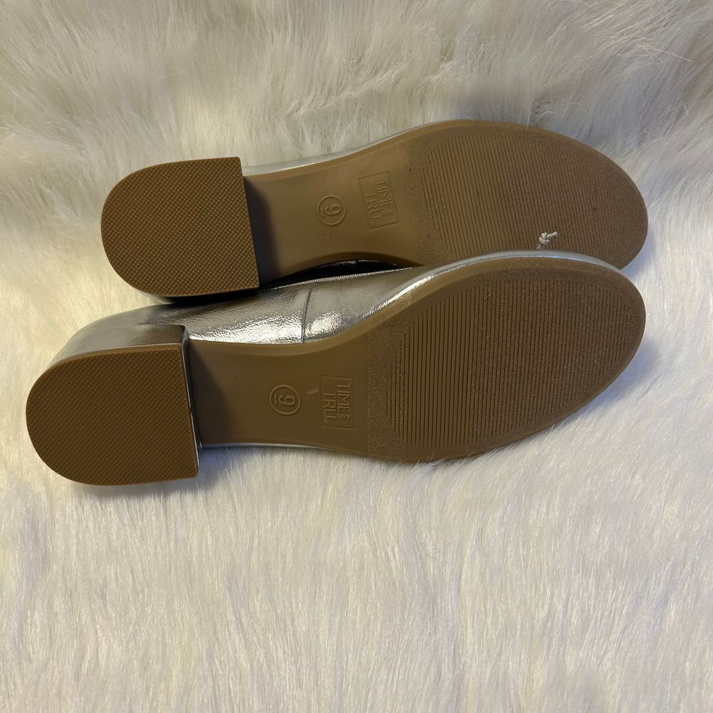 Time And Tru Silver Heeled Ballet Shoes Womens Size 9 Gray Slip On Memory Foam