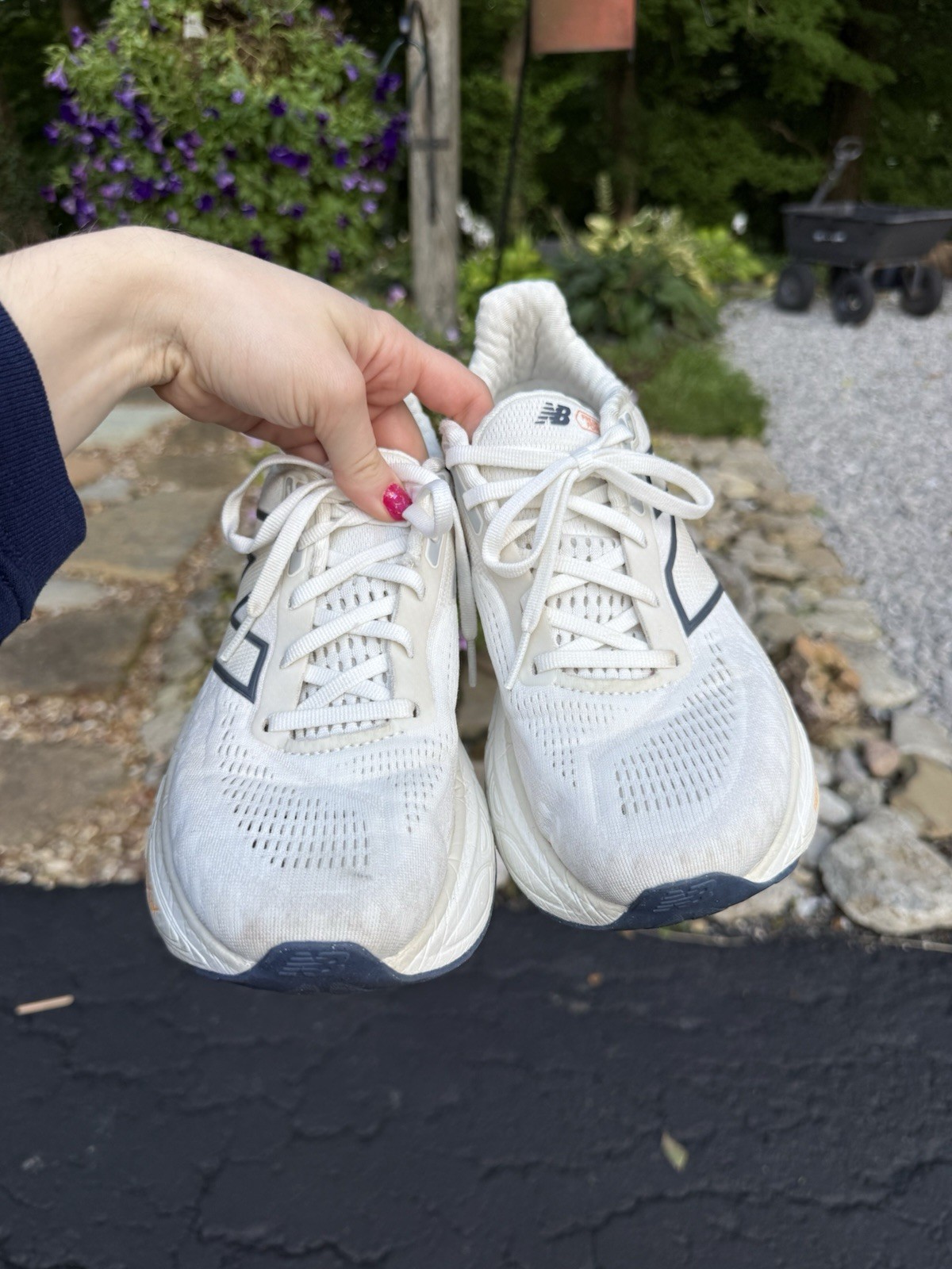 New Balance Fresh Foam X 1080 Women’s Size 7.5 – White with Navy