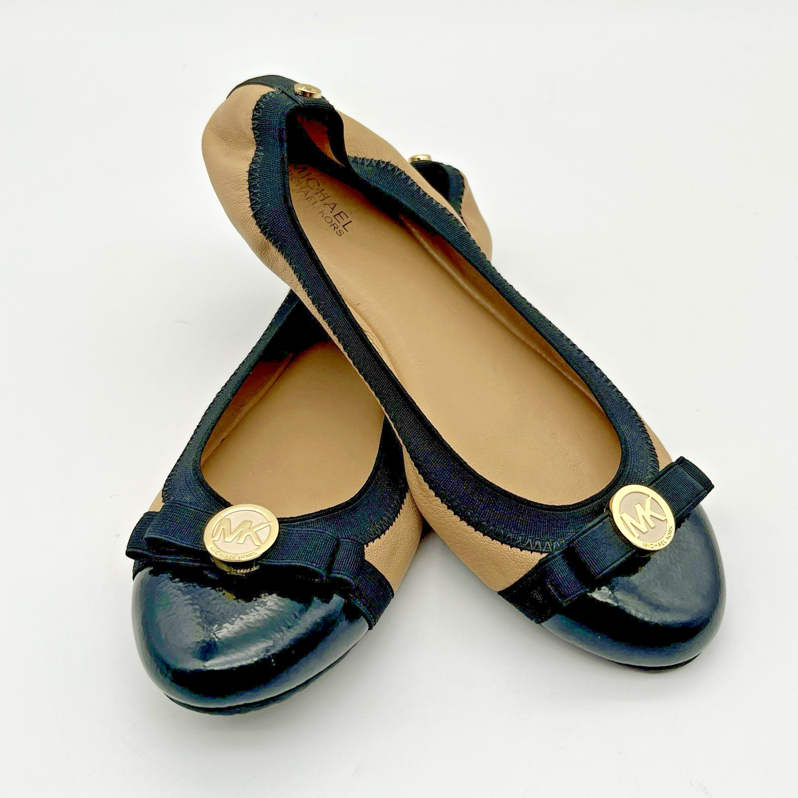 Michael Kors Dixie Beige Black Bow Leather Cap Toe Ballet Flats Womens Sz 6.5