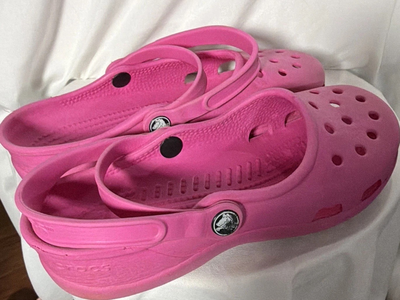 Women’s size 7 pink crocs