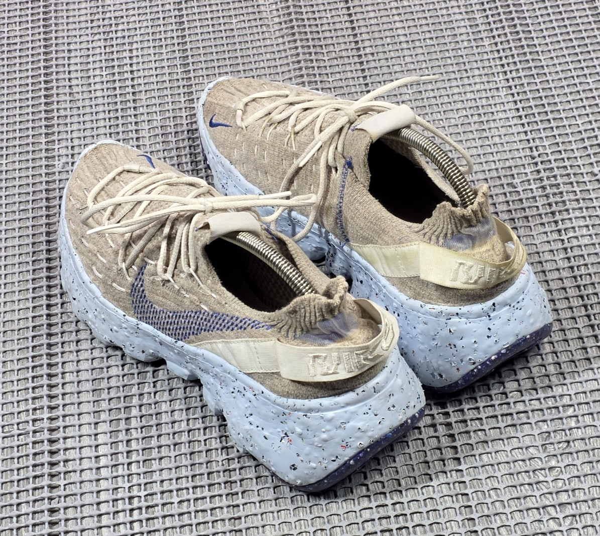 Nike Space Hippie 04 Womens 11.5 Beige Multicolor Athletic Sneakers Shoe CD3476