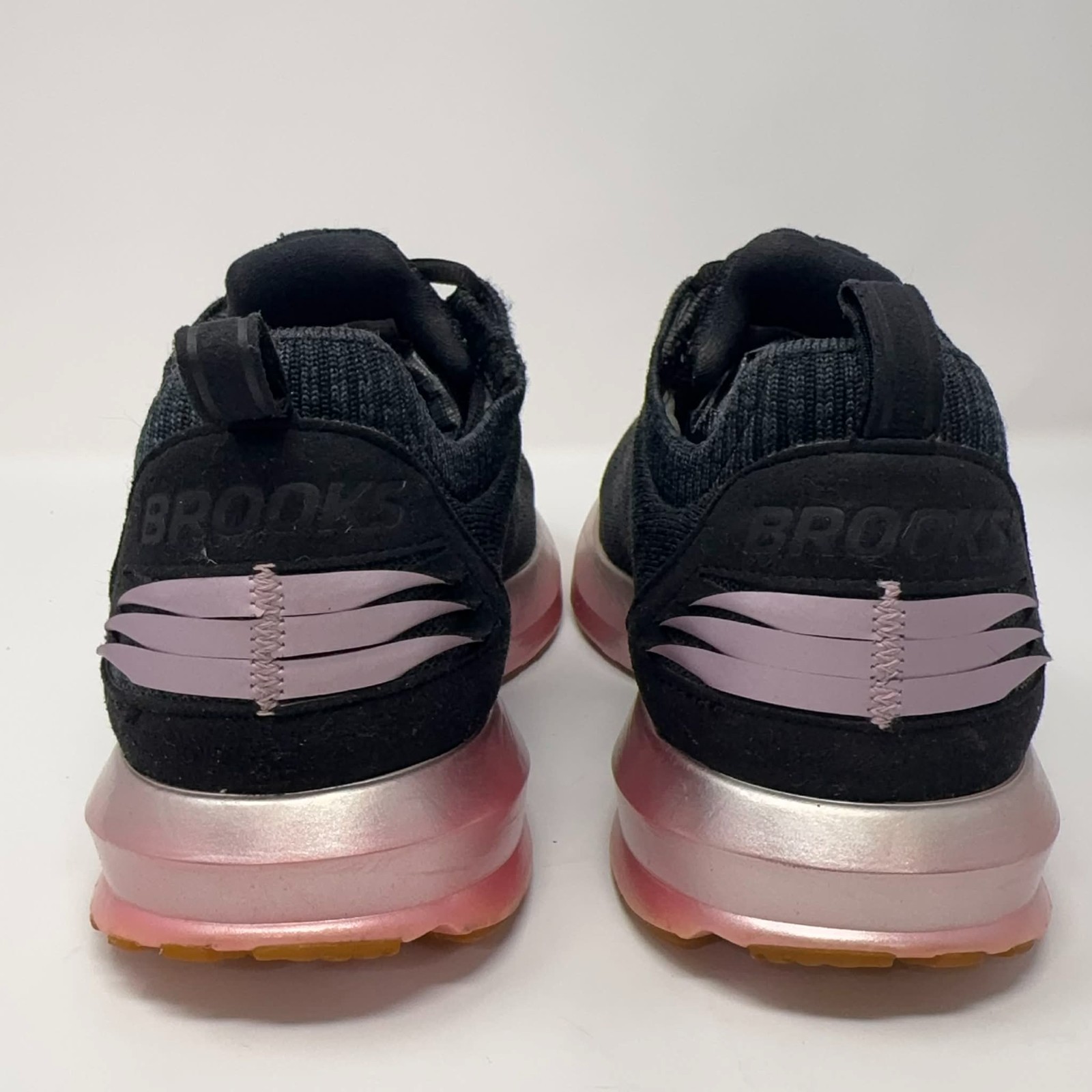 Brooks Shoes Levitate 2 LE 1202911B073 Running Shoes Women’s 10.5 Metallic Pink