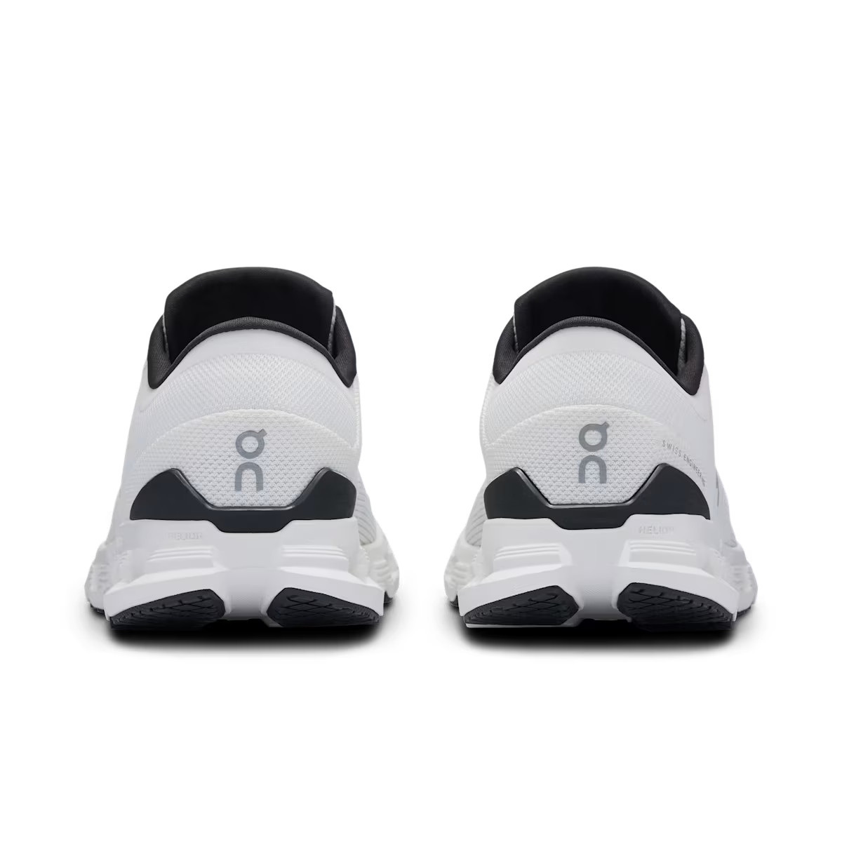 On WoMen’s Cloud X 4 – Ivory / Black. Authentic.